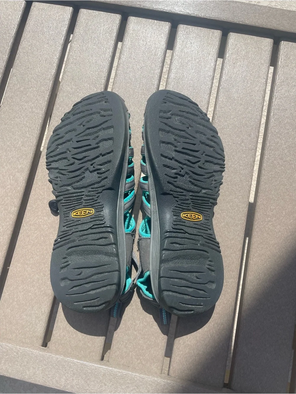 Keen Whisper Colorway  Closed-Toe Hiking Gorpcore Sandals Watershoe